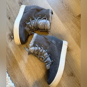 Steve Madden Gray Surde Wedge Boots 8.5